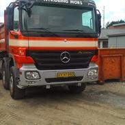 Mercedes actros 3246