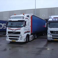 Volvo FH - 6x2 Pusher