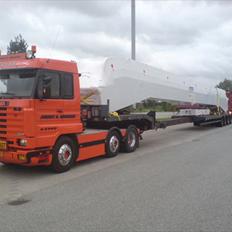 Scania 143