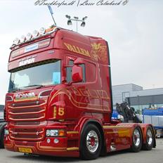 Scania R560