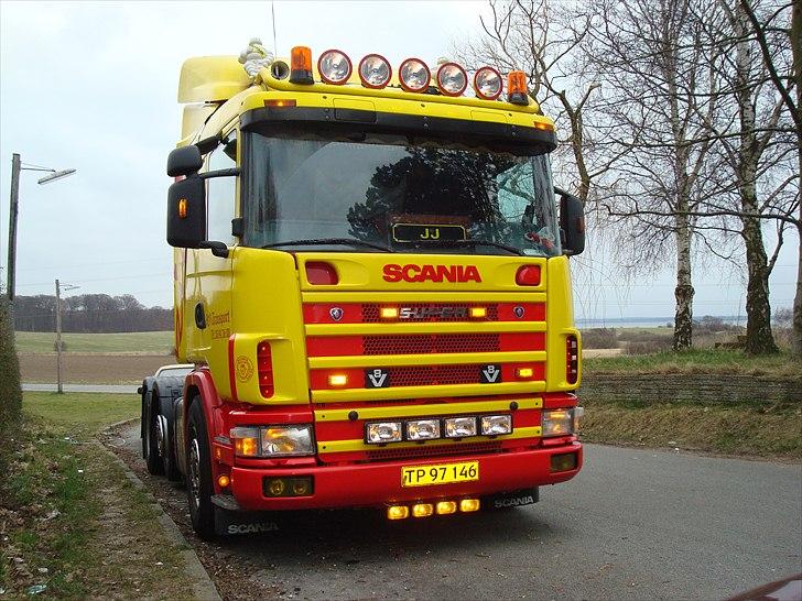 Scania 144 billede 3