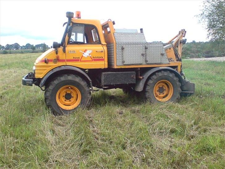 Mercedes unimog 406 Brutalis I billede 5