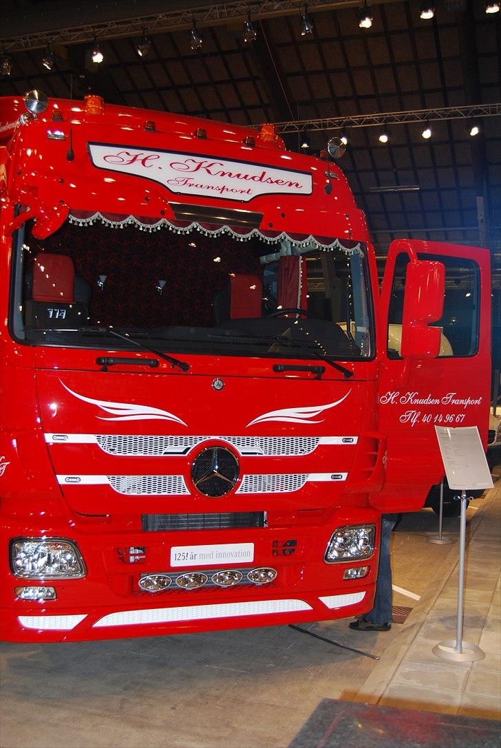 Mercedes Actros - Står ved Hessels stand ved transport messen i herning. billede 13