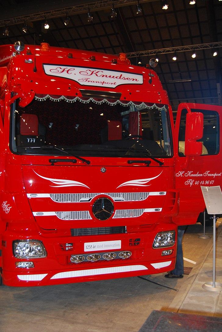 Mercedes Actros - Står ved Hessels stand ved transport messen i herning. billede 14