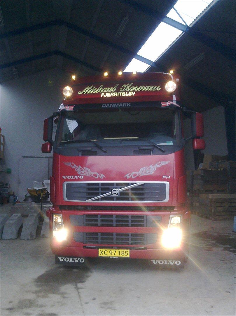 Volvo FH13 - Lige hentet bilen ved vognmanden billede 4
