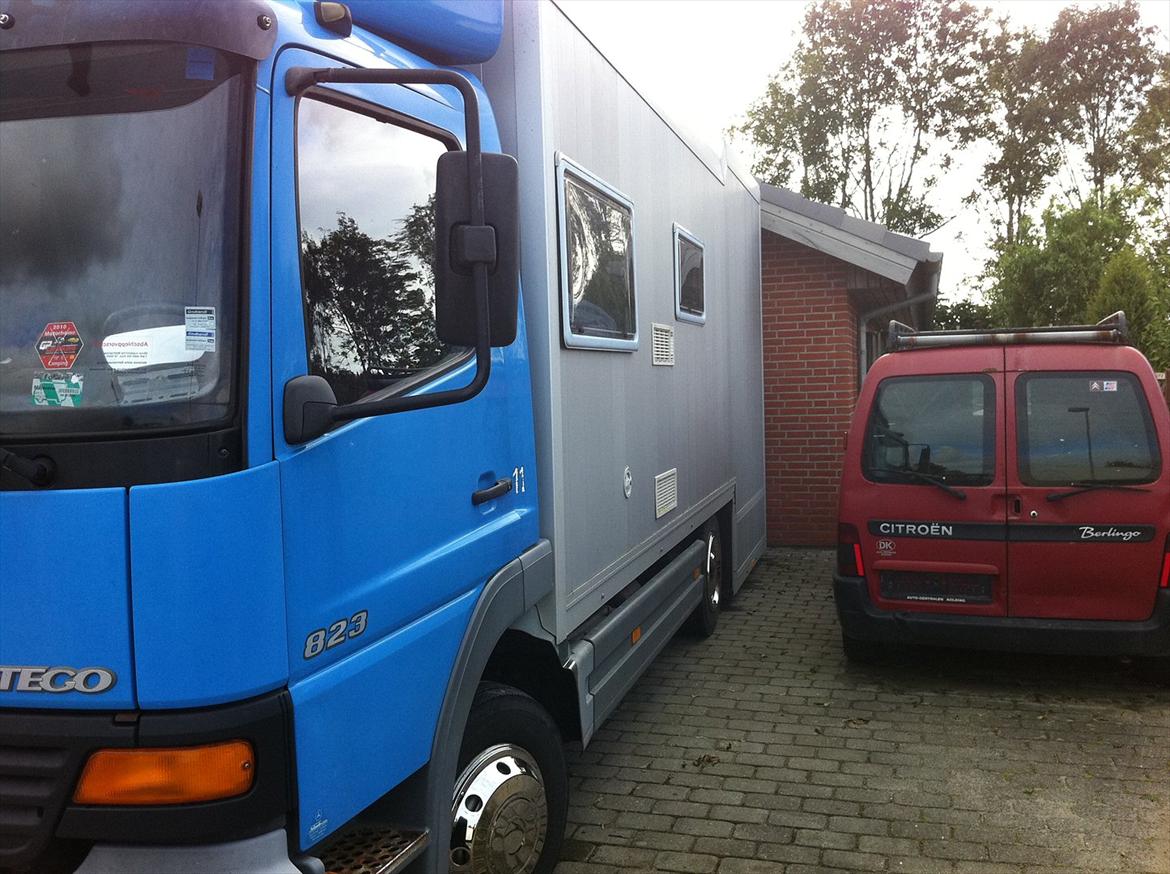 Mercedes Atego 823 Camper billede 3