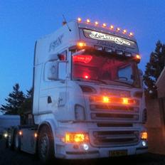 Scania R-560