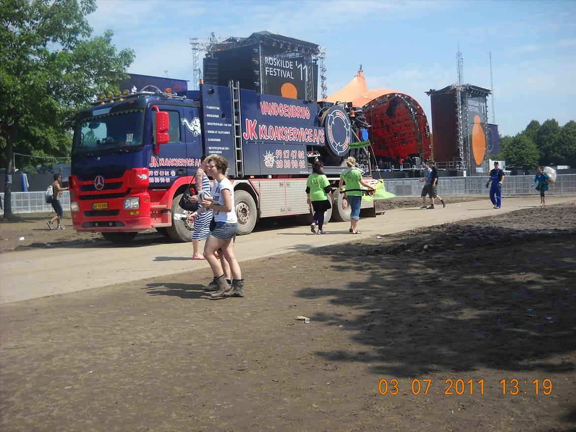 Mercedes  Actros 3248 - slamsugeren kørte på roskilde festival 2011   billede 12