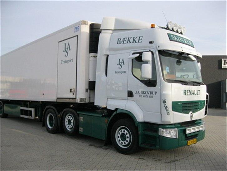 Renault Premium - Billedet taget foran Renault Kolding.
Ca. 1 uge efter levering billede 1