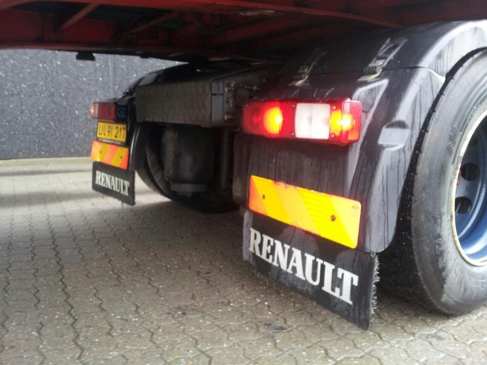 Renault Premium 440.19 T DXI - Pæren i Venstre side er skiftet efter at billedet er taget (; billede 3