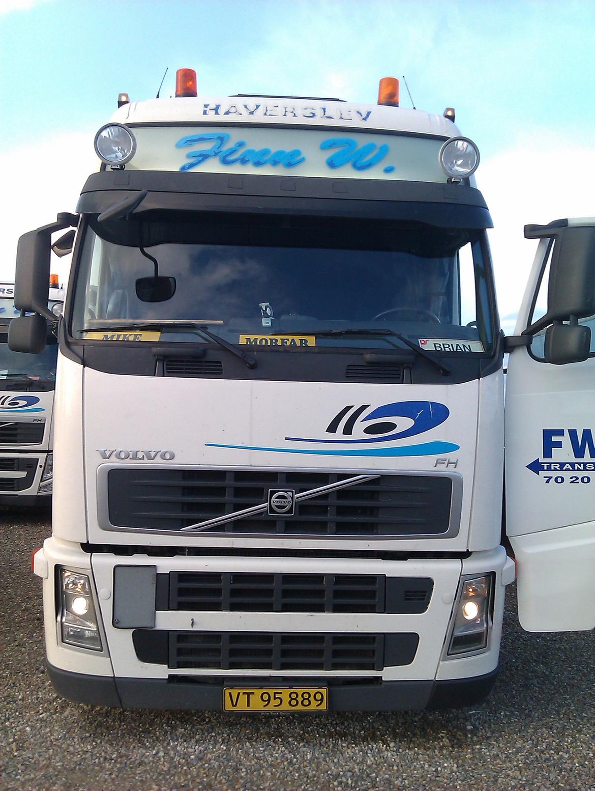 Volvo FH 12 - Hjemme på pladsen. billede 10