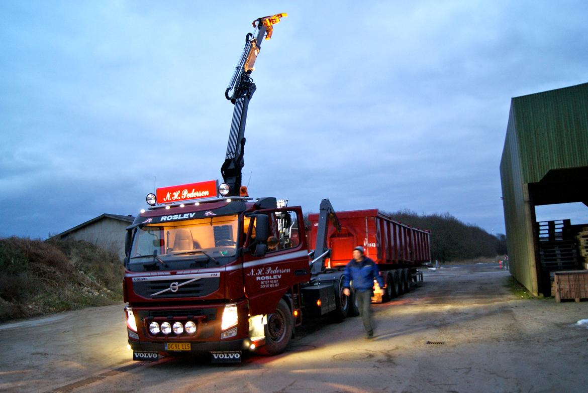 Volvo FM 420 8x2/6 billede 1