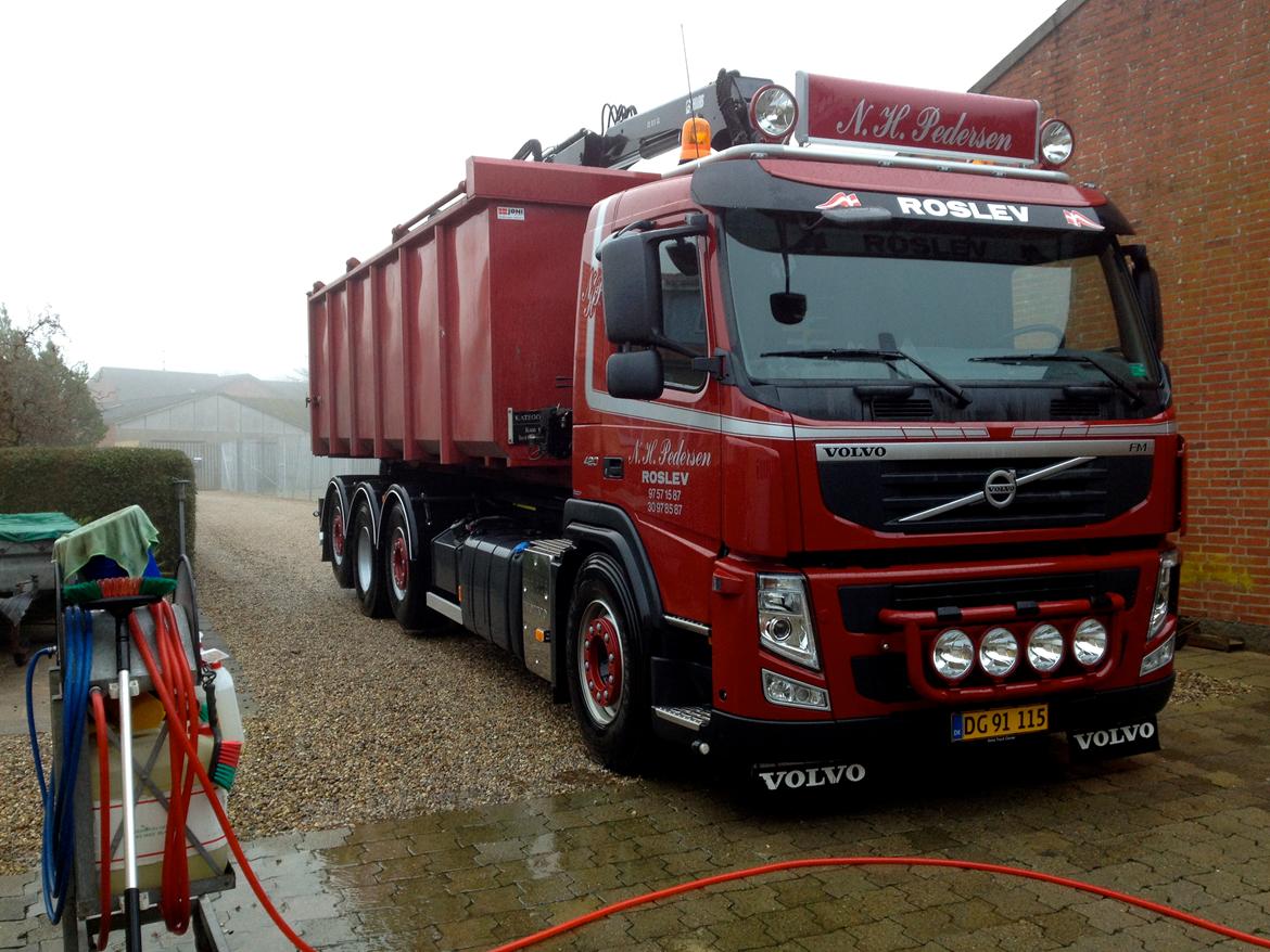 Volvo FM 420 8x2/6 - Lørdags vask billede 4