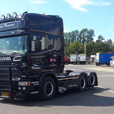 Scania R580 ( The Black Pearl)