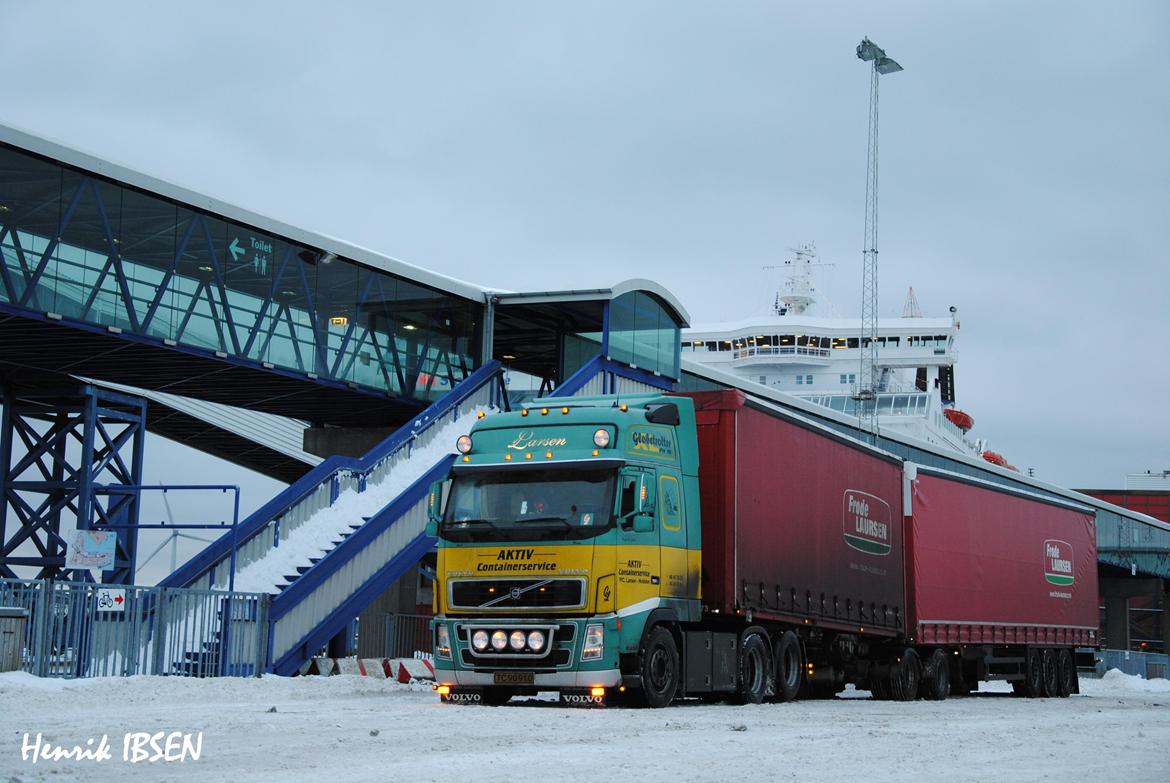 Volvo FH16 - Stena i Frederikshavn, efter trailer, som sgu til Horsens billede 18