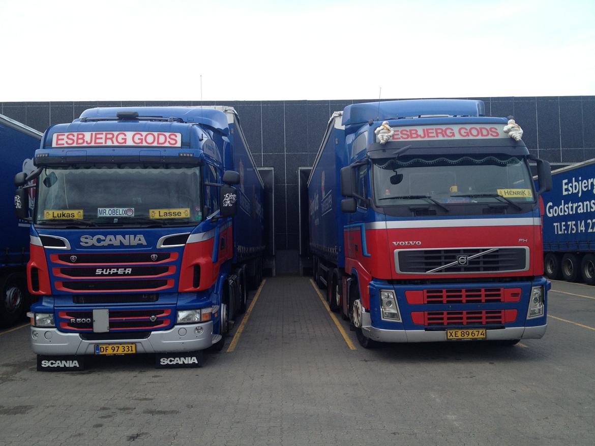 Scania R500 V8 - Hjemme ved rampen sammen med Henrik billede 20