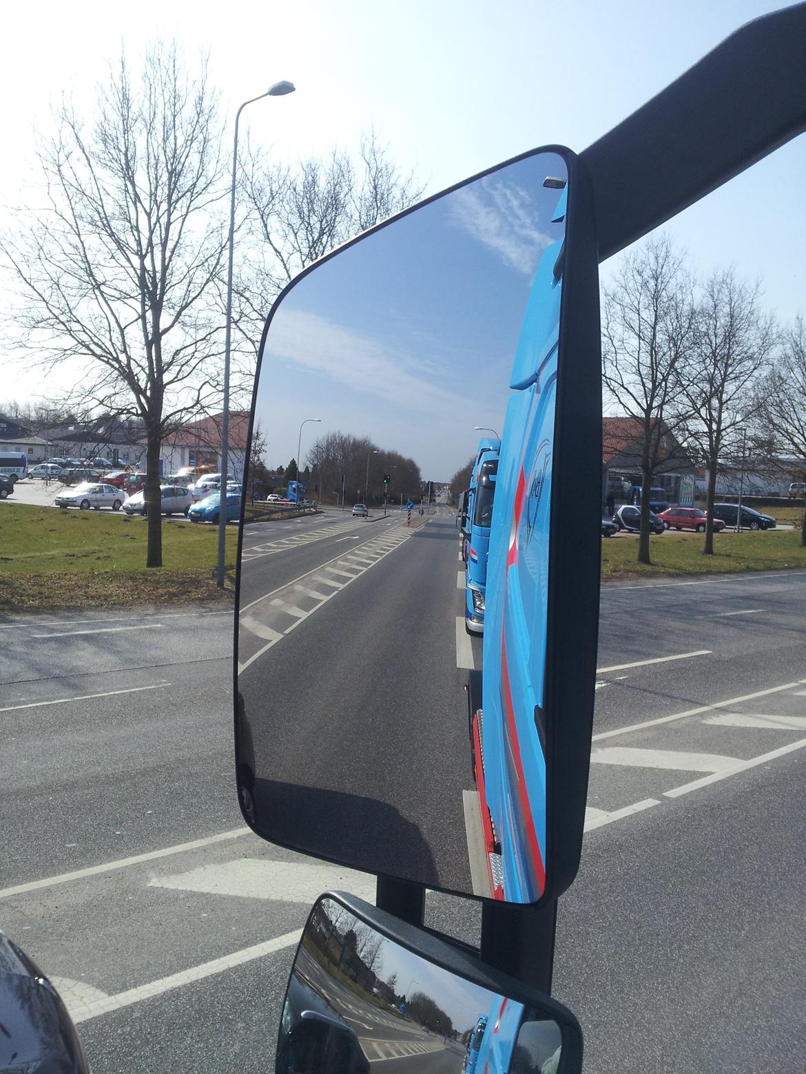 Volvo FH "Tomattraktoren" - Afgang fra Vestergaard i Odense med de 5 nye.. billede 9