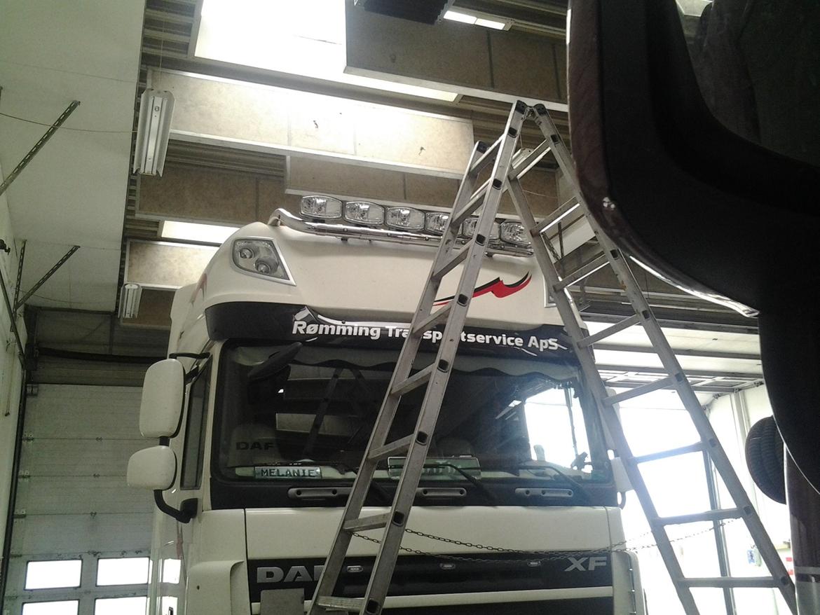 DAF 105 XF - Så kom bøjlen på d. 20/06-2013. Er meget tilfreds med resultatet, Måtte dog syne bilen først.. billede 4