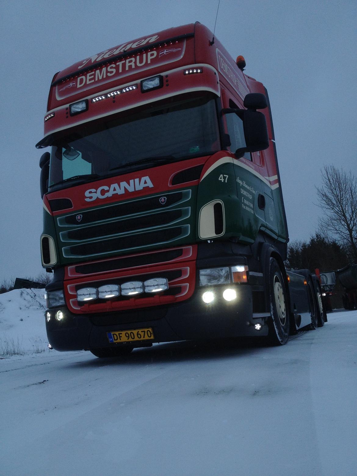 Scania R480 6x2 - 4 stk Hella Jumbo 320 fjernlys på bøjle. billede 7