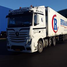 Mercedes Actros mp 4 2545