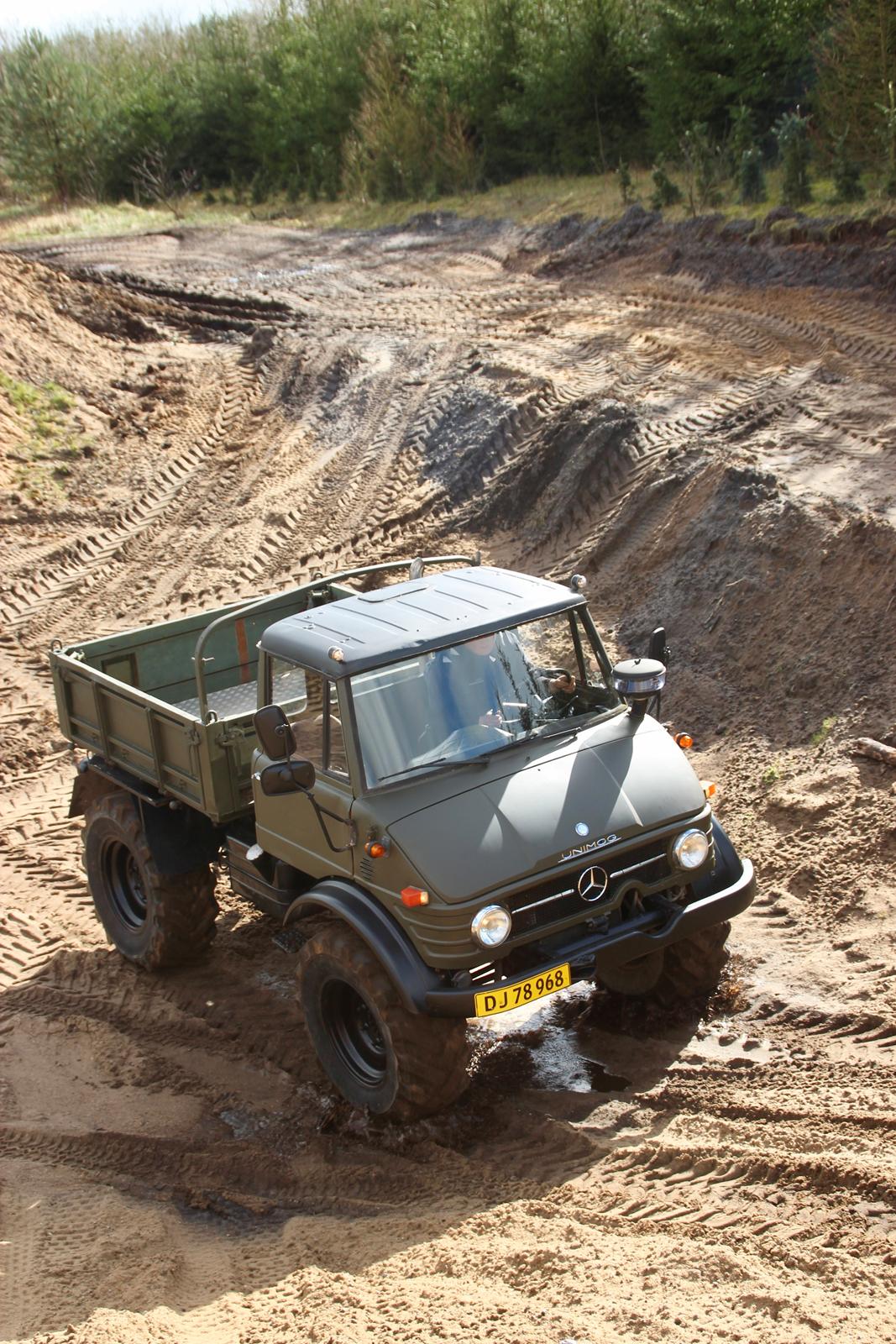 Mercedes Unimog 406 billede 5