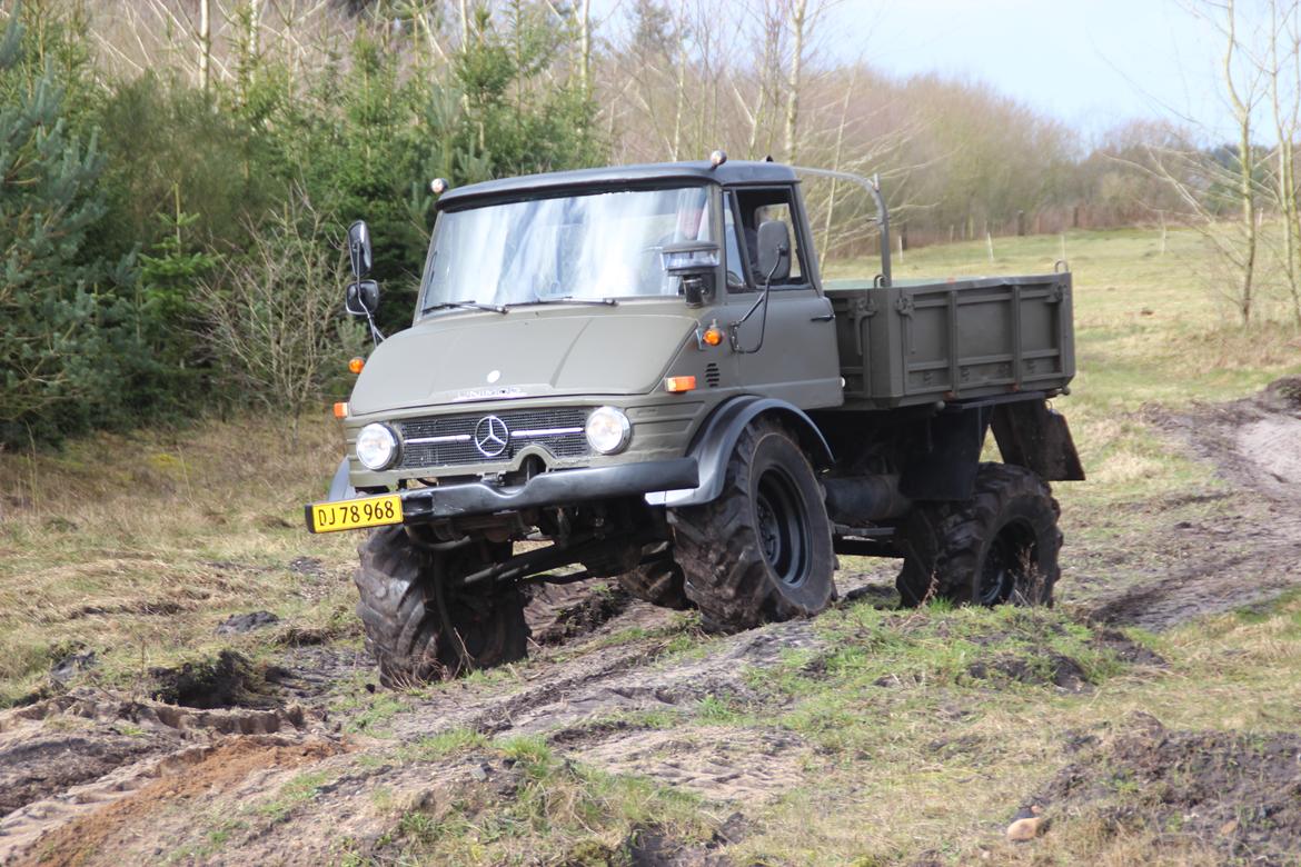 Mercedes Unimog 406 billede 14