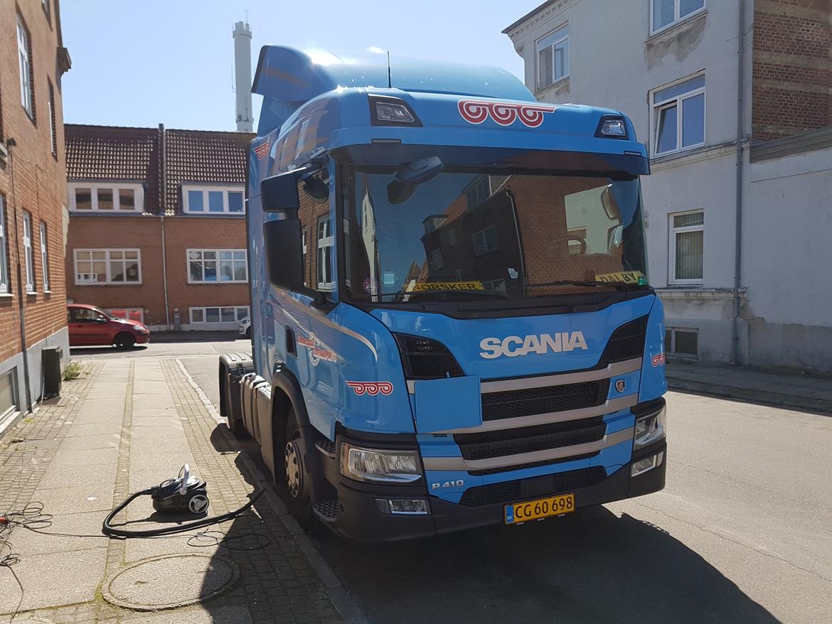 Scania P 410 billede 3