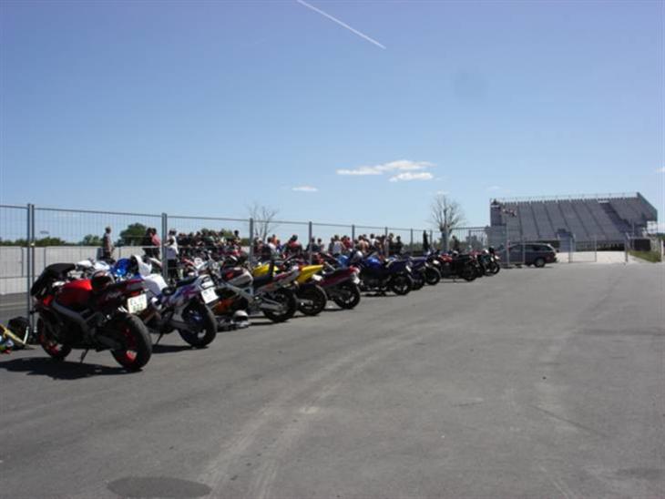 {{currentPhoto.altText}} billede {{currentPhoto.number}}