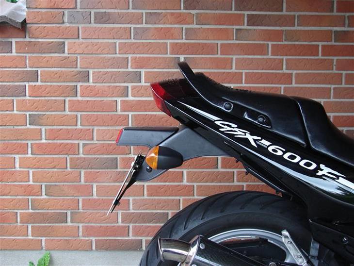 Fjerne bagskærm på GSX 600 F - Før forandringen. billede 6