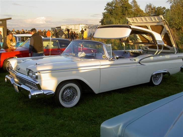 Tirsdagstræf i Löddeköpinge - Foldbar hard-top... her med plads til helikopter! billede 9