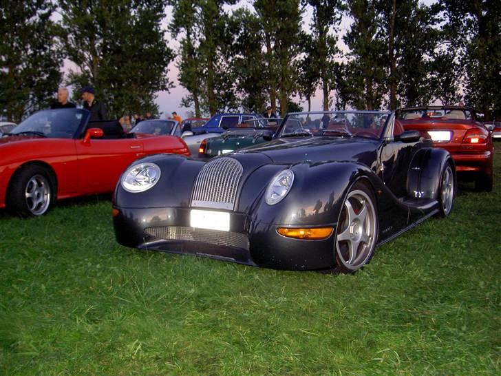 Tirsdagstræf i Löddeköpinge - Selv om den er blevet skeløjet, er den ny Morgan stadig en ....Morgan :-) billede 12