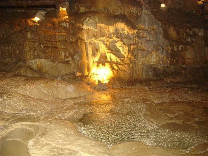 Sommerferie i Sydfrankrig, 3.uge - Billede inde fra en grotte med drypsten billede 9