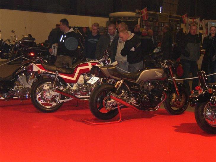 Forever 2 wheels - Jan`s og Kristian`s fede Hondaer i den åbne klasse billede 1