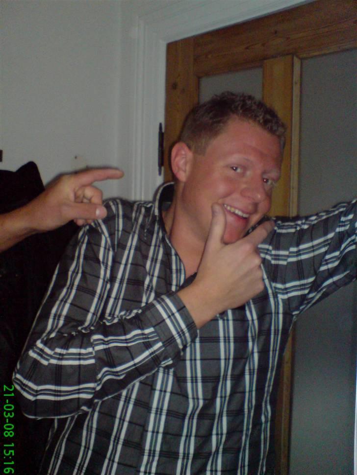 Påskefrokost Silkeborg 21-03-2008 - Max spiller smart billede 7