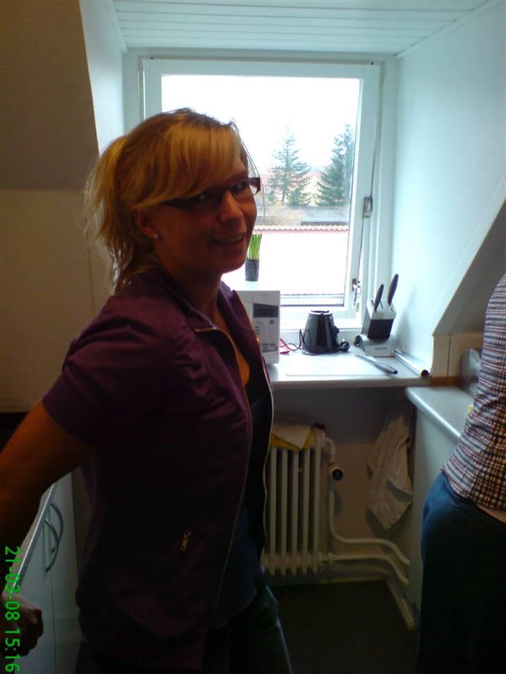 Påskefrokost Silkeborg 21-03-2008 - Rikke i køkkenet sammen med AK, hvor de tryllede noget rigtigt godt mad! billede 8