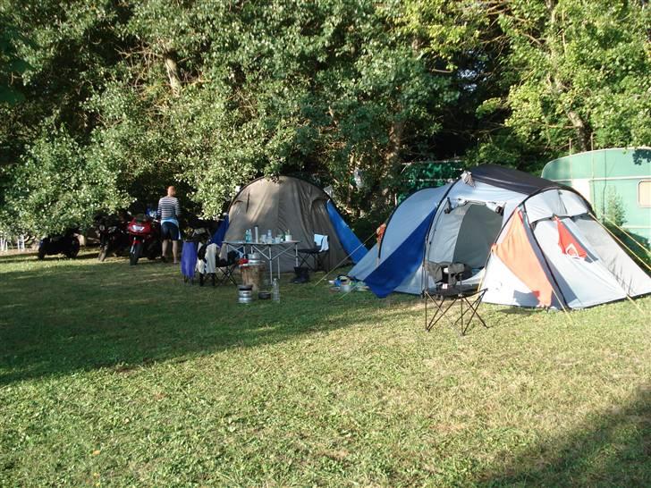 Camping Moto - Frankrig 2007 - Morgen stilhed, og temperaturen på vej op. billede 10