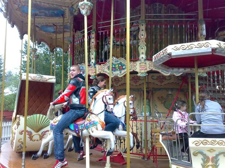 Fårup sommerland 1/5 - Flere skøre swingere billede 2