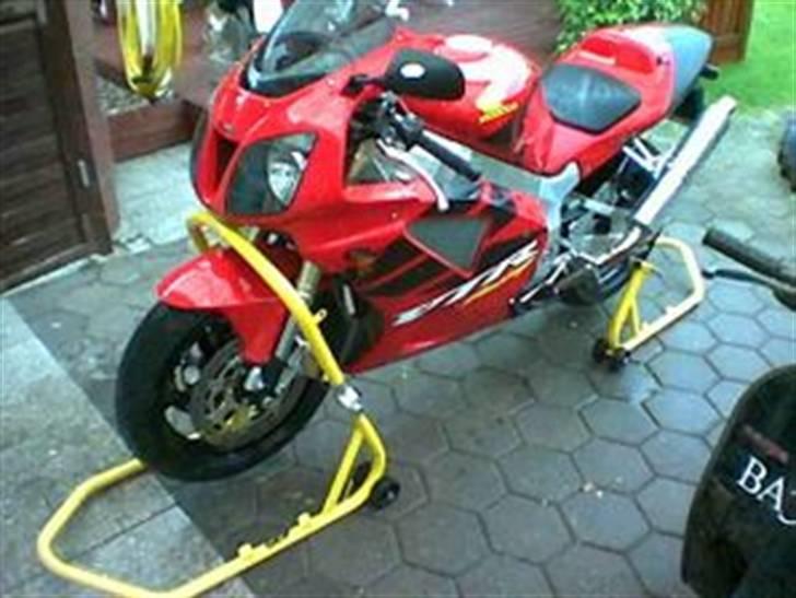 Mine tidligere transportmuligheder  - Ebay billedet fra min "drømmeflyver"
SOLGT råbte jeg bare i telefonen!! billede 8