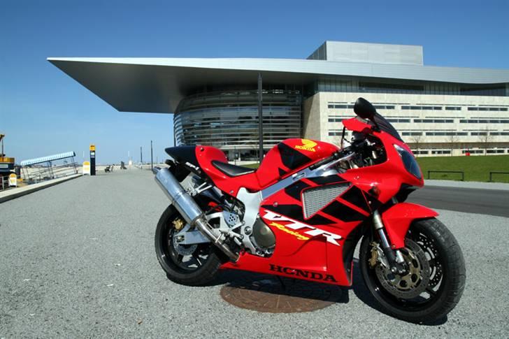 Mine tidligere transportmuligheder  - En dag midt sommer 
127,3hk på baghjulet :-)  nok til mig!! billede 13