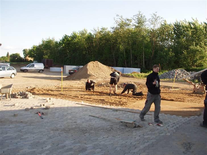 Skodborg mc - Fliselægning billede 3