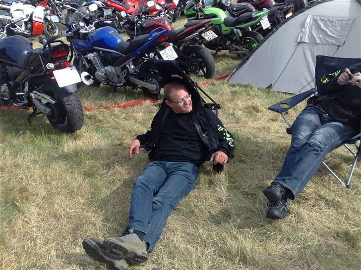 Himmerland - Manny der leger kludermor.....øøøhh..... stol billede 1