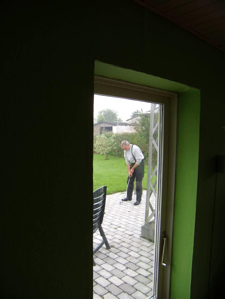 Italien 2008 - Men jeg syntes nu ventet tiden var for lang, og ville lige prøve det der golf, som Flemming bruger så meget tid på,- når vi altså ikke er ude og køre.. billede 2