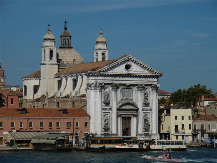 Italien 2008 - Der var ingen hotel ledig på fast landet, så vi tog ud på øen "Lido" billed er taget på færgeturen. billede 10