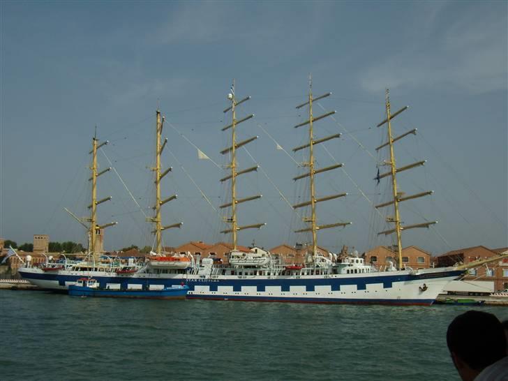 Italien 2008 - Lille båd kommet i løbet af natten. billede 24