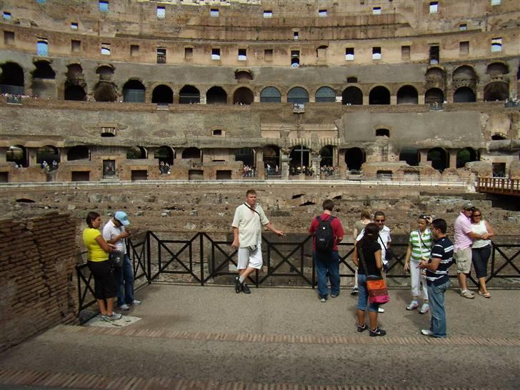 Italien 2008 - Bemærk hvor små folk er på den anden side. billede 43