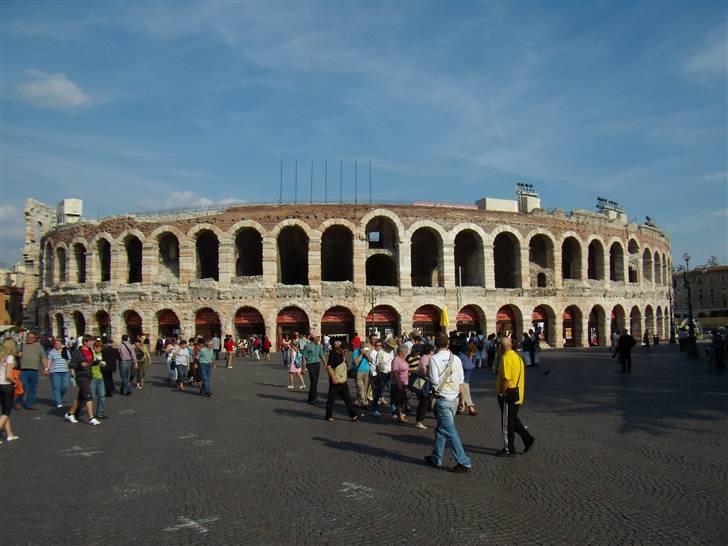Italien 2008 - Colusserum i verona,- ikke helt så stort, men absolut et besøg værd. billede 67