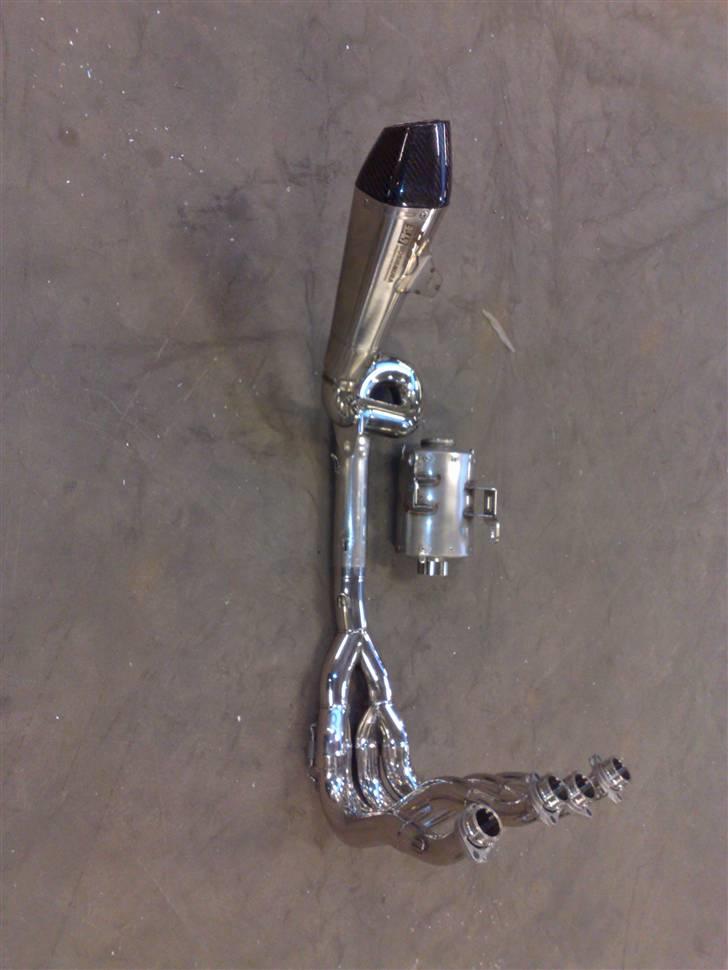 Suzuki GSXR-750 K7 billede 15