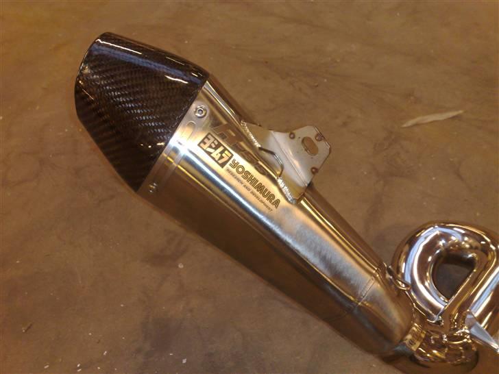 Suzuki GSXR-750 K7 billede 16