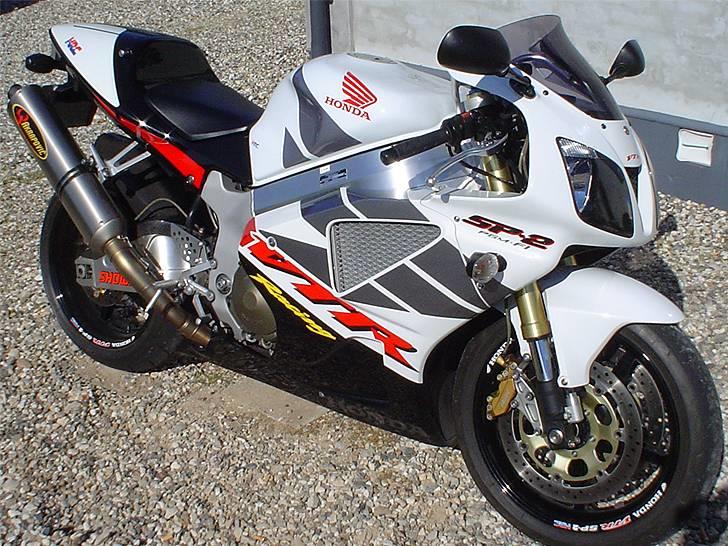 Honda VTR  SP2 billede 2