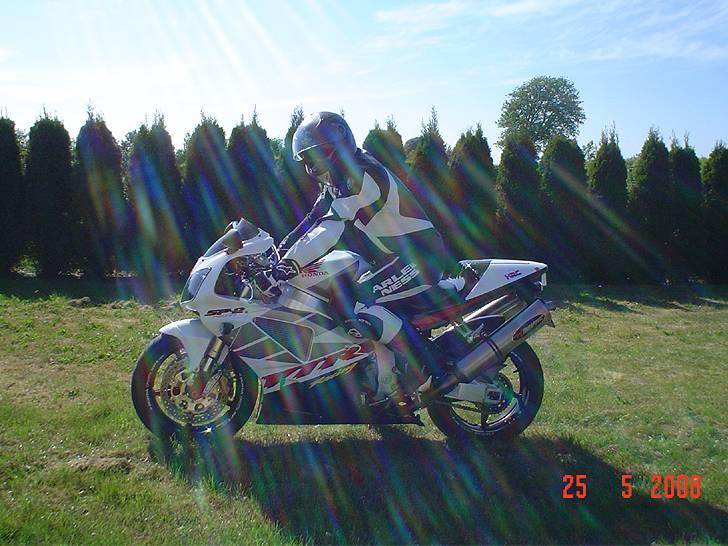 Honda VTR  SP2 - Sommer sol og motorcykel.......... billede 6